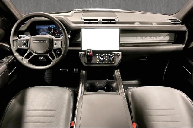 2026 Land Rover Defender P635 OCTA