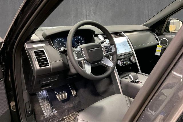 2026 Land Rover Discovery Gemini Edition