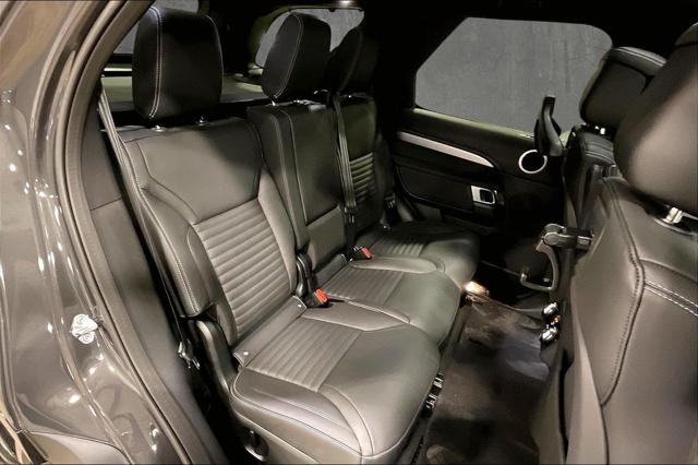 2026 Land Rover Discovery Gemini Edition