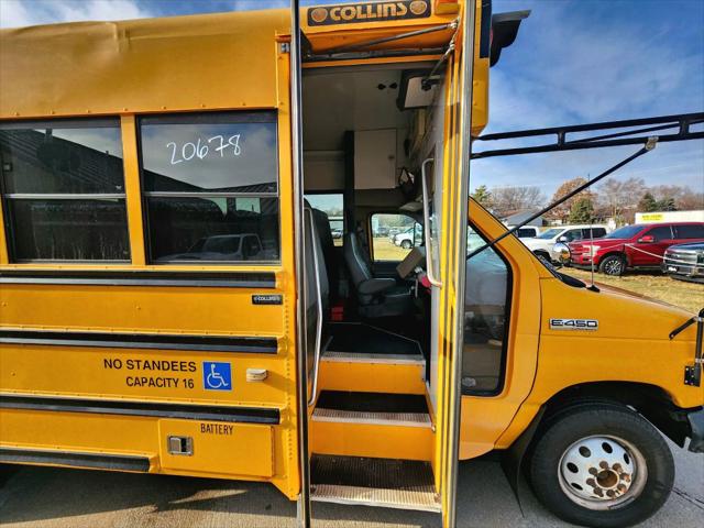 2006 Ford E-450 Cutaway E450 Cube Van 14'-18'