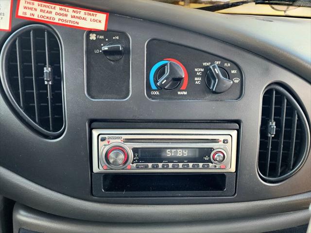 2006 Ford E-450 Cutaway E450 Cube Van 14'-18'