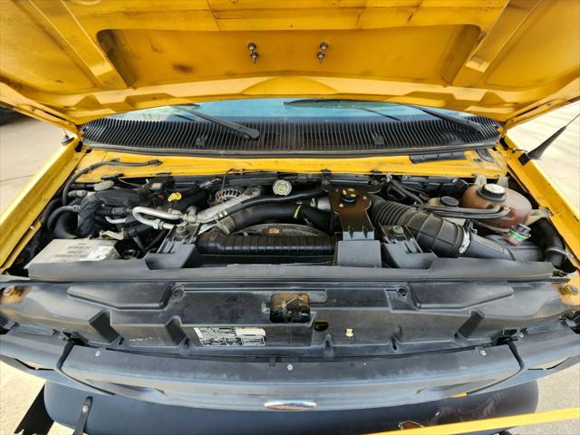 2006 Ford E-450 Cutaway E450 Cube Van 14'-18'