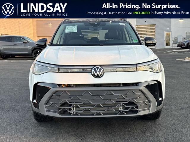 2026 Volkswagen Taos SE Black