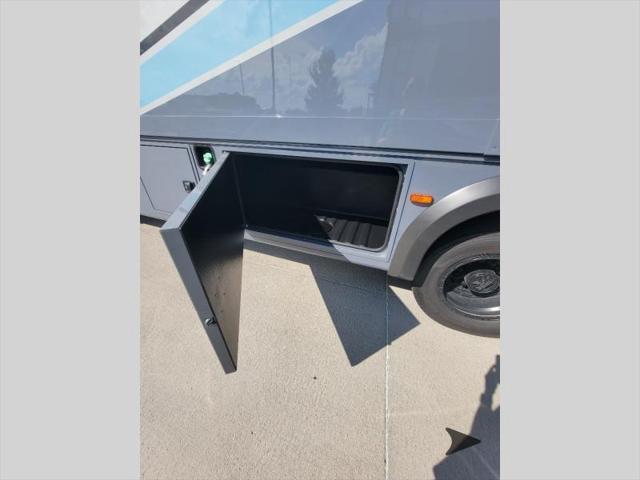 2026 Ford 600 XLT