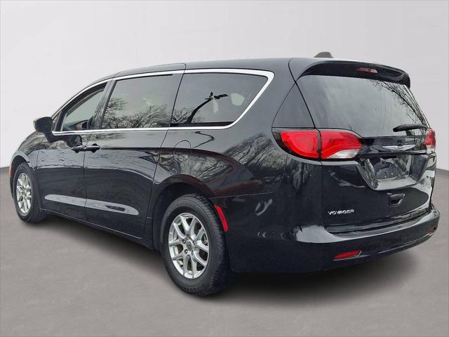 2023 Chrysler Voyager LX