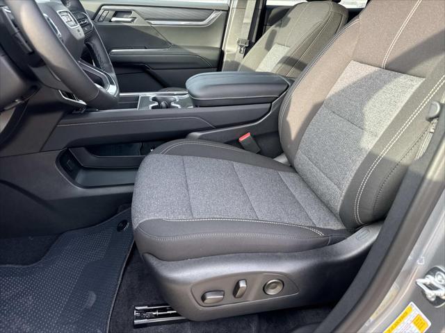 2026 GMC Acadia Elevation FWD