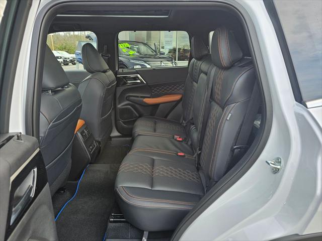 2025 Mitsubishi Outlander PHEV SEL S-AWC