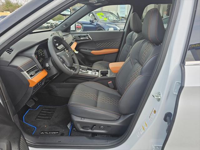 2025 Mitsubishi Outlander PHEV SEL S-AWC