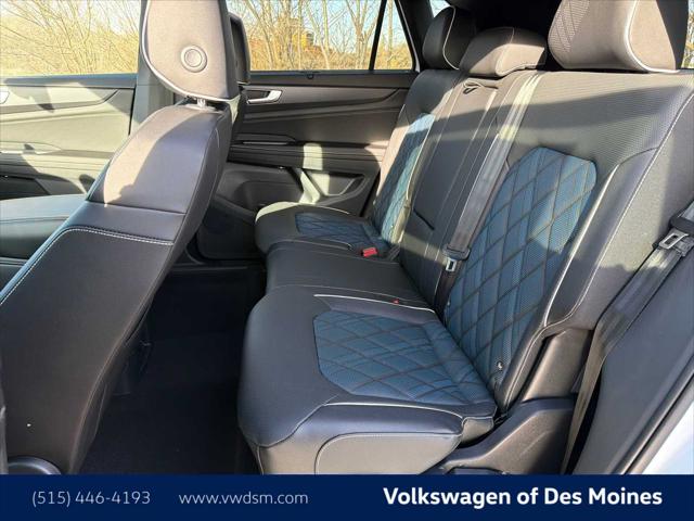 2026 Volkswagen Atlas Cross Sport SEL Premium R-Line