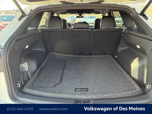 2026 Volkswagen Atlas Cross Sport SEL Premium R-Line