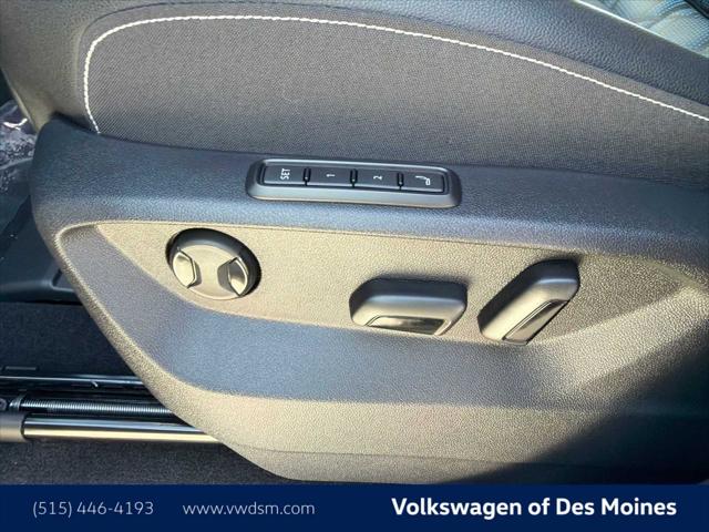 2026 Volkswagen Atlas Cross Sport SEL Premium R-Line