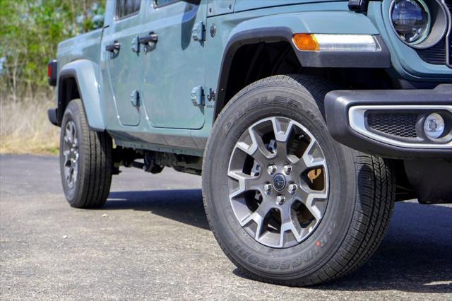 2026 Jeep Gladiator GLADIATOR SAHARA 4X4