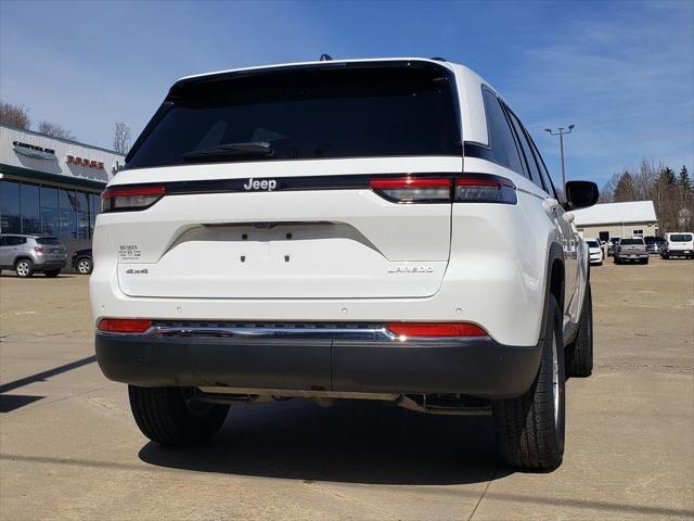 2025 Jeep Grand Cherokee GRAND CHEROKEE LAREDO 4X4