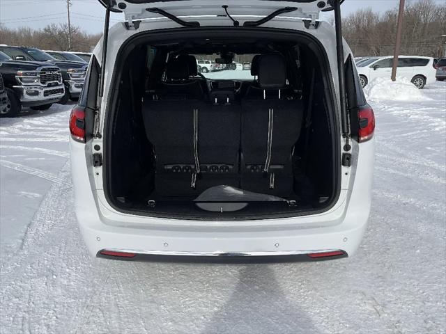 2026 Chrysler Pacifica Limited AWD