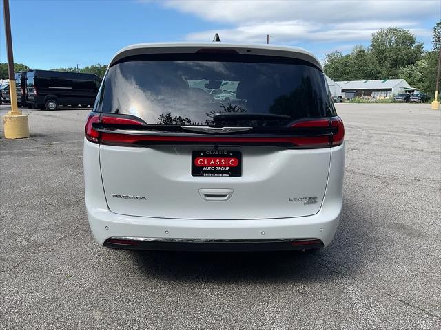 2026 Chrysler Pacifica Limited AWD