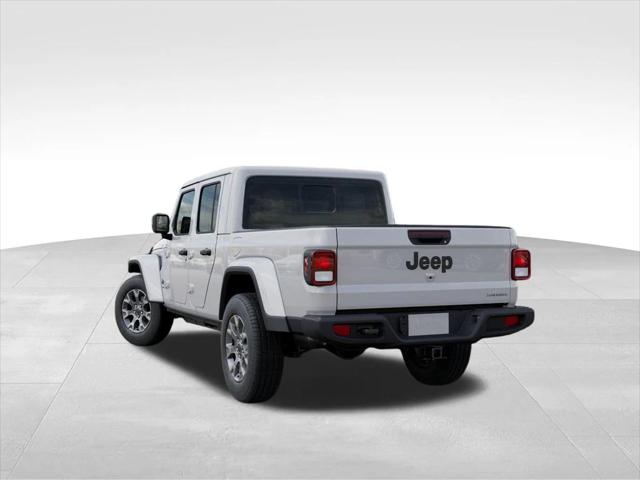 2026 Jeep Gladiator GLADIATOR SAHARA 4X4