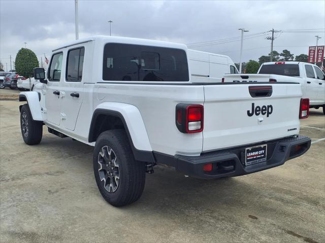 2026 Jeep Gladiator GLADIATOR SAHARA 4X4