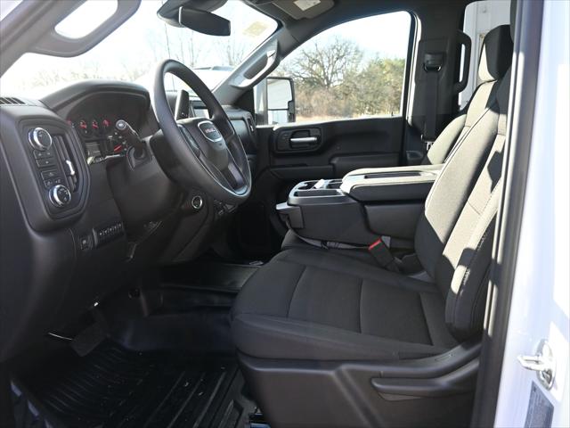2026 GMC Sierra 3500HD Crew Cab, Long Bed, Pro Dual Rear Wheel, 4WD
