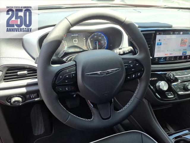 2026 Chrysler Pacifica Limited AWD