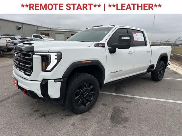 2025 GMC Sierra 2500HD 4WD Crew Cab Standard Bed AT4