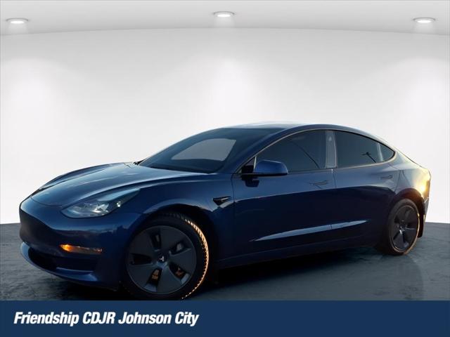 2022 Tesla Model 3 Long Range Dual Motor All-Wheel Drive 2022 Tesla Model 3 Long Range Dual Motor All-Wheel Drive