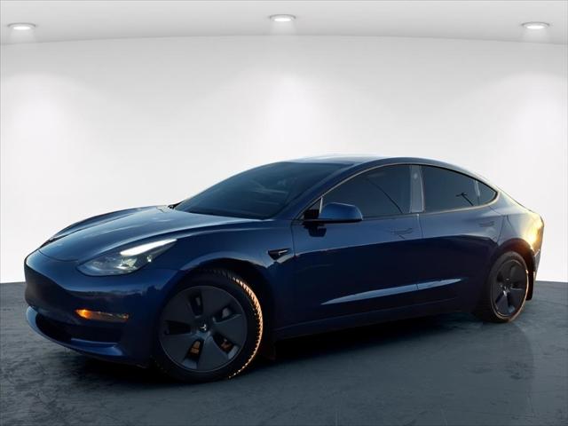 2022 Tesla Model 3 Long Range Dual Motor All-Wheel Drive 2022 Tesla Model 3 Long Range Dual Motor All-Wheel Drive