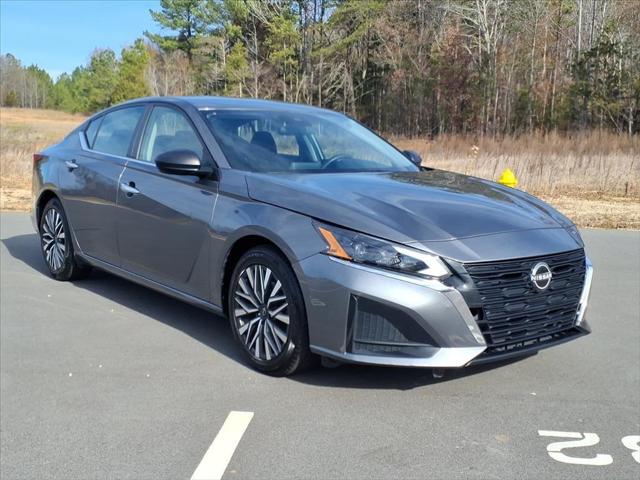 2024 Nissan Altima SV FWD