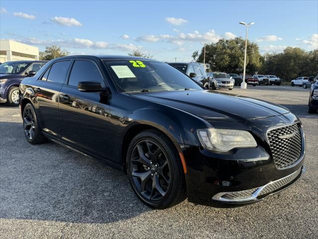 2023 Chrysler 300 Touring L