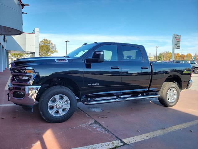 2025 RAM 2500 Big Horn Crew Cab 4x4 64 Box