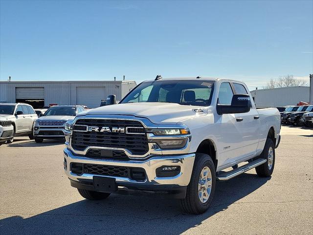 2025 RAM 2500 Big Horn Crew Cab 4x4 64 Box