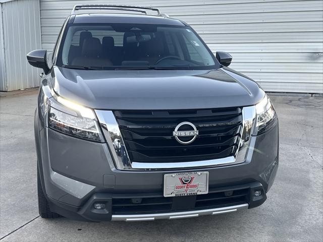 2022 Nissan Pathfinder Platinum 2WD 2022 Nissan Pathfinder Platinum 2WD