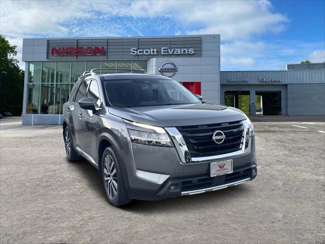 2022 Nissan Pathfinder Platinum 2WD 2022 Nissan Pathfinder Platinum 2WD