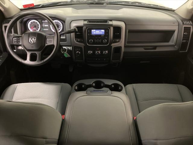 2017 RAM 2500 Tradesman Crew Cab 4x4 64 Box