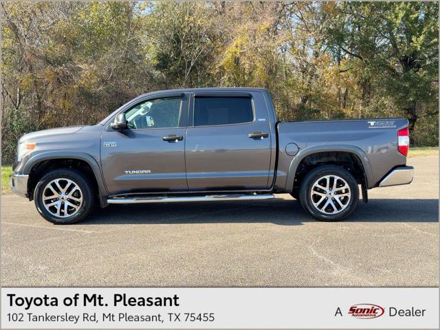 2017 Toyota Tundra SR5 5.7L V8 2017 Toyota Tundra SR5 5.7L V8