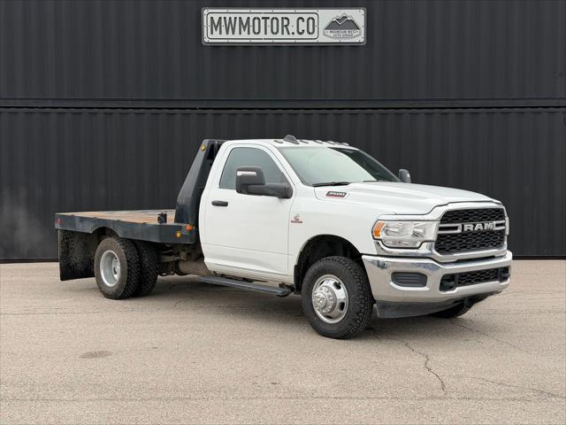 2023 RAM 3500 Chassis Tradesman/SLT
