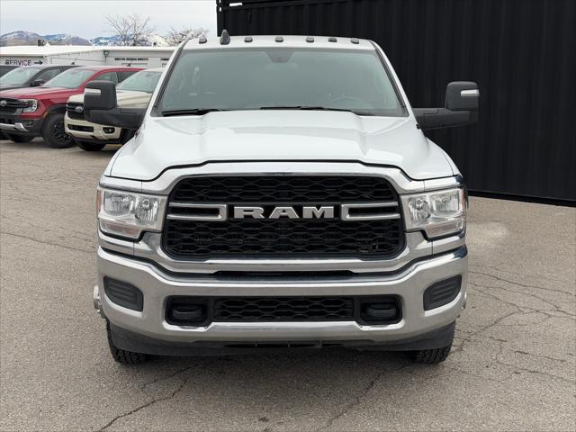 2023 RAM 3500 Chassis Tradesman/SLT