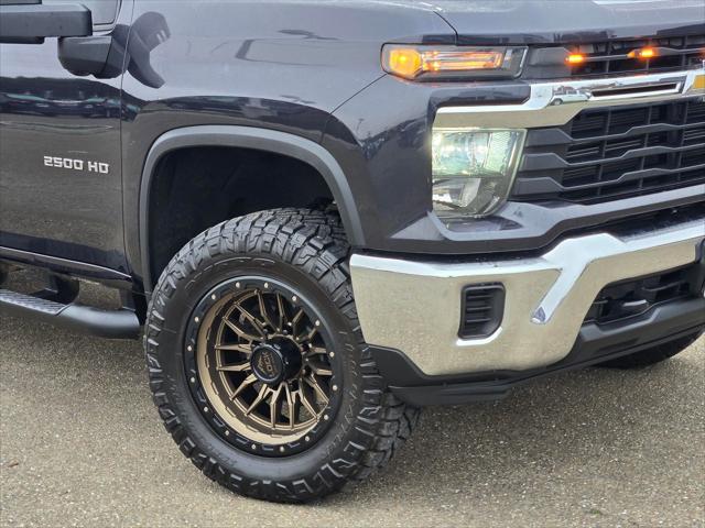 2024 Chevrolet Silverado 2500HD 4WD Crew Cab Standard Bed LT