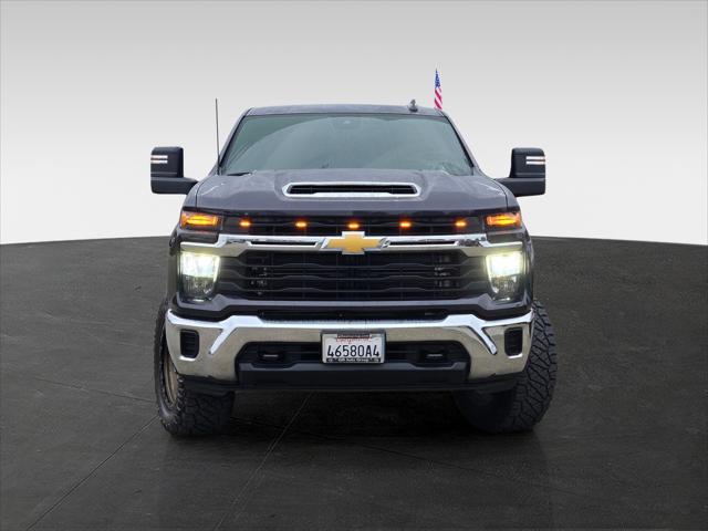 2024 Chevrolet Silverado 2500HD 4WD Crew Cab Standard Bed LT