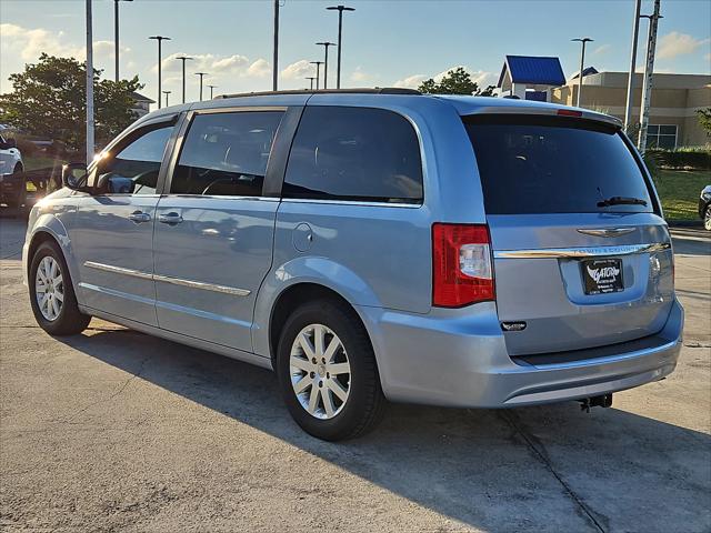 2013 Chrysler Town and Country Touring