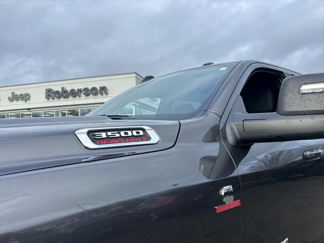 2024 RAM 3500 Big Horn Crew Cab 4x4 8 Box