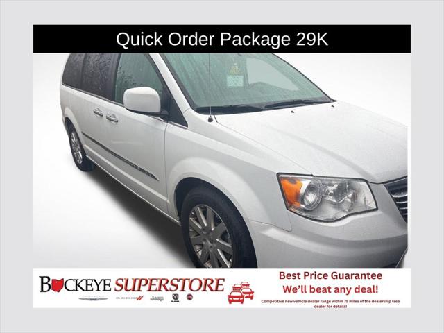 2016 Chrysler Town and Country Touring