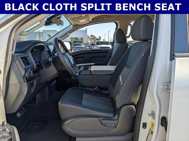 2023 Nissan TITAN Crew Cab SV 4x2