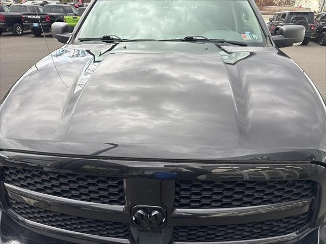 2018 RAM 1500 Big Horn Crew Cab 4x4 57 Box