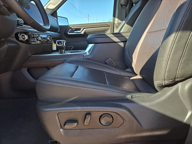 2023 GMC Sierra 1500 4WD Crew Cab Short Box SLT 2023 GMC Sierra 1500 4WD Crew Cab Short Box SLT