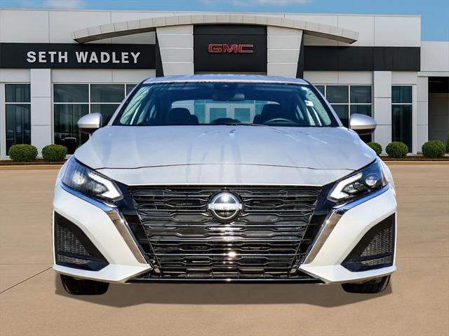 2023 Nissan Altima SV FWD