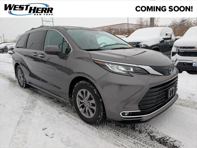 2023 Toyota Sienna XLE