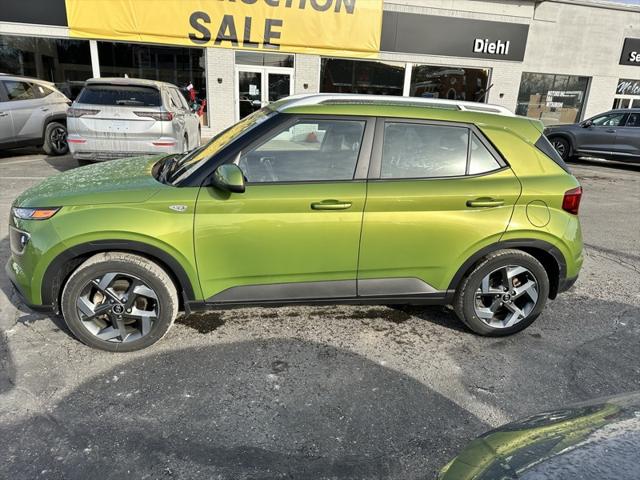 2023 Hyundai Venue SEL 2023 Hyundai Venue SEL