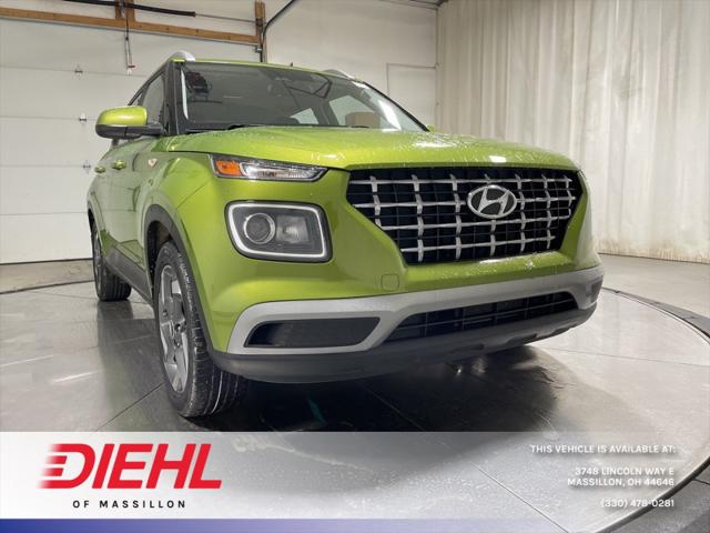 2023 Hyundai Venue SEL 2023 Hyundai Venue SEL