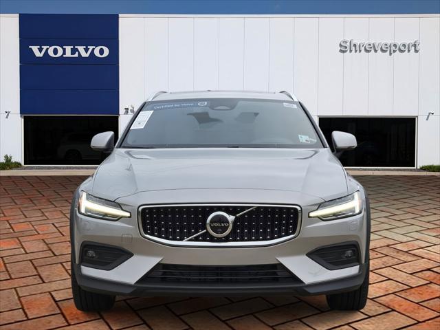 2025 Volvo V60 Cross Country Ultra, B5 AWD Gas (mild hybrid) 2025 Volvo V60 Cross Country Ultra, B5 AWD Gas (mild hybrid)