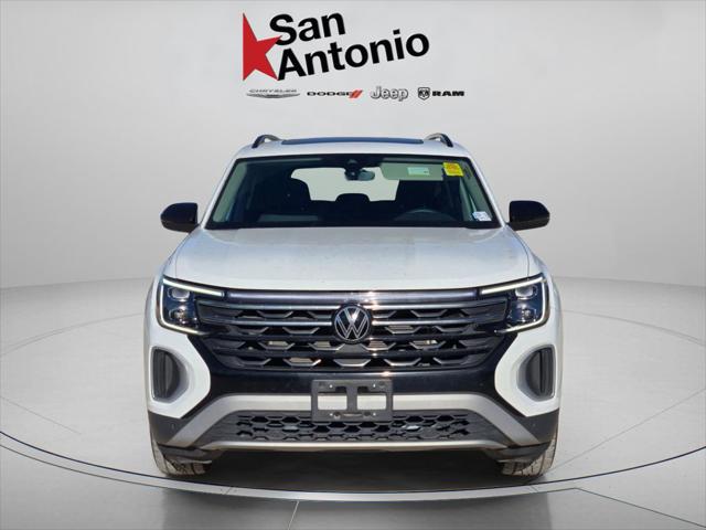 2024 Volkswagen Atlas 2.0T Peak Edition SE w/Technology